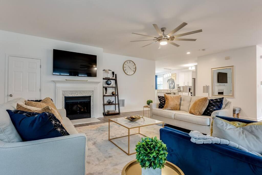 Luxury Atlanta Home - Self Check-In Pet Friendly Free Parking المظهر الخارجي الصورة