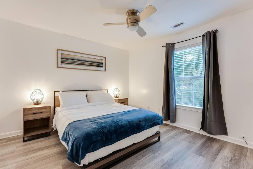 Luxury Atlanta Home - Self Check-In Pet Friendly Free Parking المظهر الخارجي الصورة